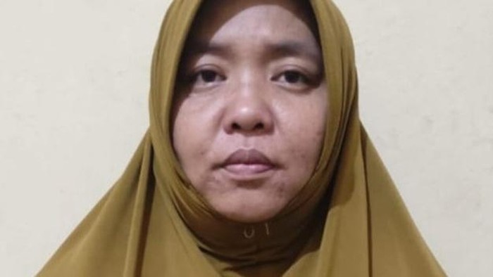 Tersangka penipuan haji dan umrah di Sumsel, Etti (38).