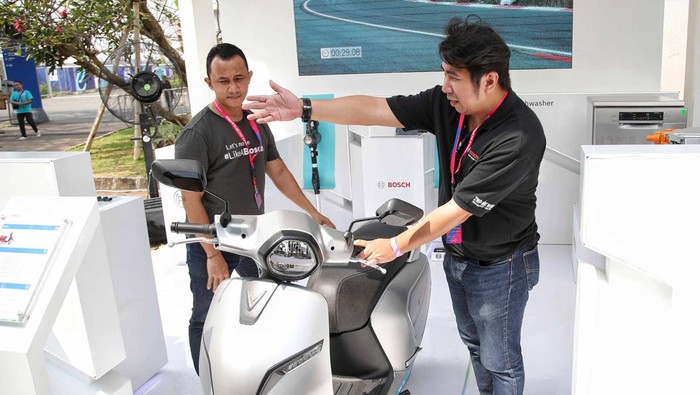 Bosch, sebagai salah satu mitra global resmi ajang 2023 Jakarta E-Prix, menunjukkan kepemimpinannya di bidang elektromobilitas.