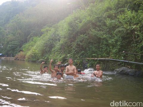 Wisata Alam Kali Ndayung Desa Batealit, Jepara, Jumat (2/6/2023).