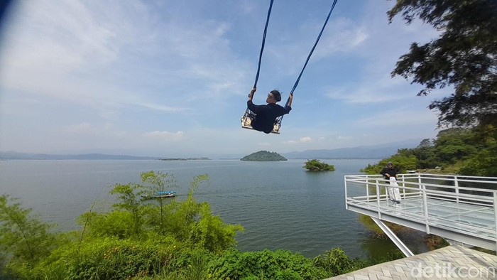 Wisata Sumedang.