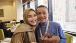 Ayah Ojak Ulang Tahun,Dirayakan di Restoran hingga Dapat Banyak Kue