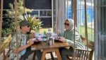 Ayah Ojak Ulang Tahun,Dirayakan di Restoran hingga Dapat Banyak Kue