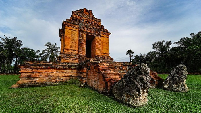 Bangunan Utama Candi Bahal II