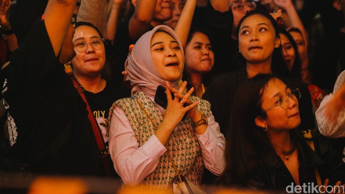 BNI Java Jazz Festival 2023 Kemeriahan lounge karaoke di BNI Java Jazz Festival 2023.