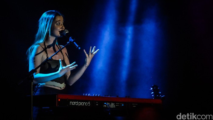 BNI Java Jazz Festival 2023 Solois asal Kanada, Stacey Ryan membius penonton pada hari kedua BNI Java Jazz Festival 2023 di JIExpo Kemayoran, Jakarta, Sabtu (3/6/2023).