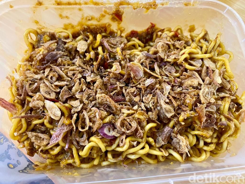 Di 'Asian Street Food' Bisa Jajan Nasi Pedas Bali hingga Es Goyang