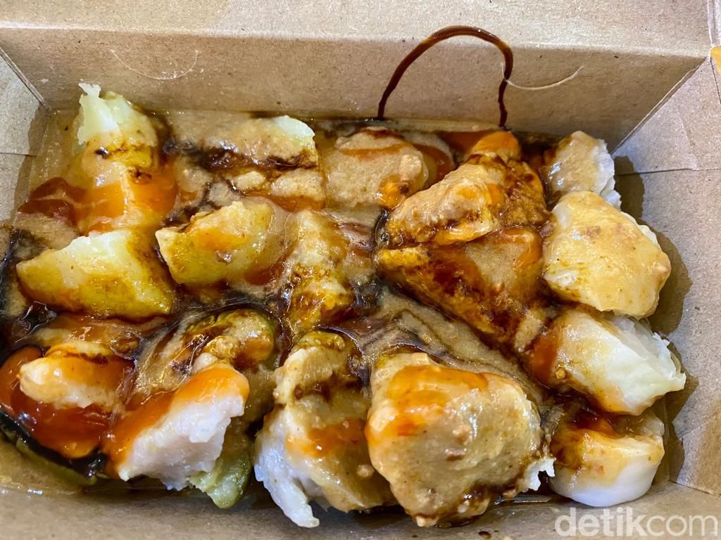 Di 'Asian Street Food' Bisa Jajan Nasi Pedas Bali hingga Es Goyang