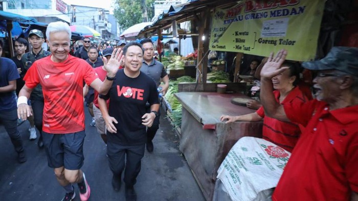 Ganjar Pranowo lari pagi di Kawasan Pecinan, Glodok, Jakarta