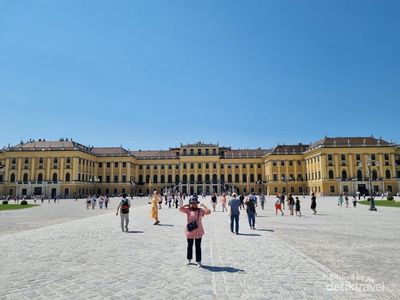 Indahnya Beragam Bagunan Kuno di Kota Wina Austria