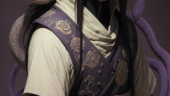 Orochimaru jadi seperti berasal dari klan Hyuga ya detikers. Foto: (Dok. Instagram @yofangga).  