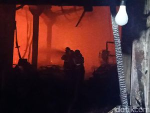 900 Lapak Pedagang Hangus di Kebakaran Pasar Perja Banjarnegara