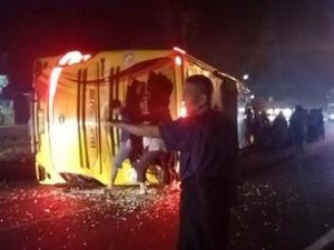 Penampakan Bus Rombongan Siswa MTs Serang Terguling di Ciater Subang