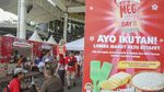 Keseruan Lomba Parut Keju di Serpong, Peringati Hari Keju Sedunia