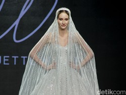 10 Koleksi Gaun Pengantin Etiquette White, Busana Sesuai Karakter Tubuh