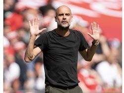 Meme MU Tenggelam, Man City Kian Dekat Treble Winners