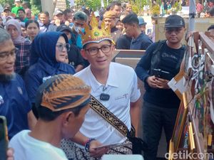Beda Jawaban Sandiaga saat Ditanya Jadi Cawapres Anies atau Ganjar