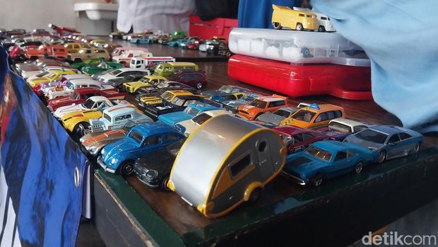 Ada pameran 1.000 diecast mobil di Kota Malang. Diecast mobil yang dipamerkan khusus skala 1:64.