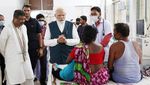 PM India Datangi Lokasi dan Korban Kecelakaan Kereta Maut Odisha