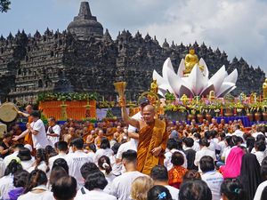 Tri Suci Waisak 2024: Jadwal dan Rangkaian Acara di Candi Borobudur