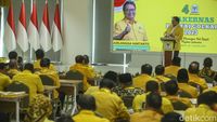 Rakernas Golkar, Airlangga Minta Ridwan Kamil Menangkan Jabar, Banten ...