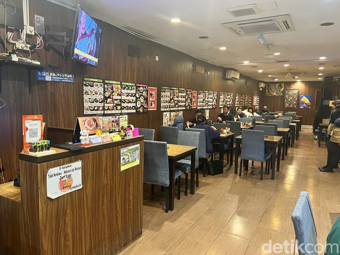 Slurpp! Nikmatnya Ramen Kaldu Ayam dan Kaldu Babi Otentik di Blok M
