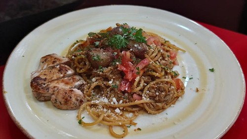 Spaghetti Goreng Jawa di Ramas House of Noodles, Denpasar, Bali.