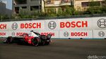 Wusss... Serunya Balapan Formula E Jakarta 2023 Seri 11