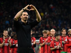 Tak Bicara ke AC Milan, Ibrahimovic Ternyata Pensiun Dadakan