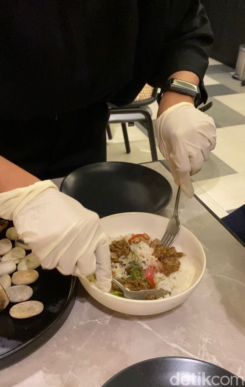 Antarasa: Kelezatan 'Bone Marrow' dan Pao Sei Lombok di Resto Chef Juna-Renatta