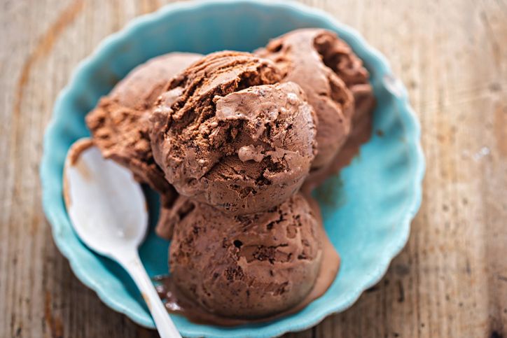 Beri Resep Es Krim untuk Anak yang Sakit Tenggorokan, Dokter Ini Dipecat