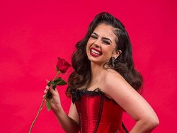 7 Foto Mantan Angkatan Udara Viral, Kini Jadi Bartender Berbikini