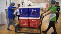 Karenanya jemaah dihimbau untuk memperhatikan durasi makan. Ada jam kedaluwarsanya. Misal makan pagi tidak boleh disantap setelah jam 09.00, makan siang sampai pukul 16.00, dan makan malam maksimal pukul 21.00. Foto: Wahyu Putro Arinto