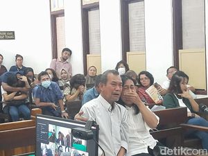 Dituntut 6,5 Tahun Kasus Korupsi Rp 2,9 M, Pasutri Asal Toba Divonis Bebas