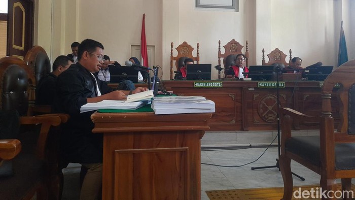 Jaksa membacakan tuntutan dua terdakwa di PN Medan (Radja Malo Sinaga/detikSumut)