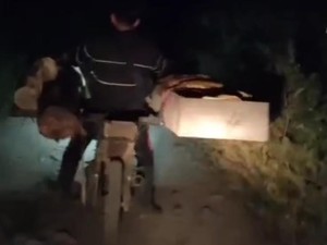 Warga Angkut Jenazah pakai Motor, Bupati Kapahiang: Enak Lampung Dapat Rp 800 M