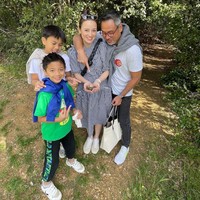 Julie Estelle juga mengunggah beberapa momen liburannya di Tuscany, Italia. Bersama suami tercinta, keduanya tampak menikmati momen romantis mereka, sebelum nanti menyambut kelahiran buah hati. Foto: Instagram/@ryanogilvy @julstelle