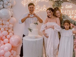 5 Foto Julie Estelle Cantik Tanpa Makeup, Aura Bumil Terpancar