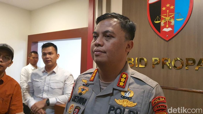 Kabid Propam Polda Riau Kombes J Setiawan.