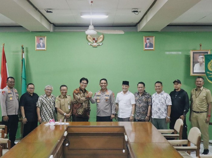 Kapolda DIY Irjen Suwondo Nainggolan mendatangi kantor Yayasan Taman Siswa di Jogja, Senin (5/6/2023).