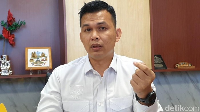 Kasubdit Paminal Bid Propam Polda Riau, AKBP Fahrian Siregar.