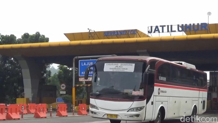 Kenaikan Tarif Tol Cipularang Dikeluhkan Sopir Bus Angkutan Umum