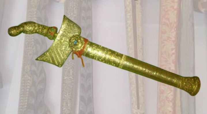 Keris Pusaka Emas Aru Palaka