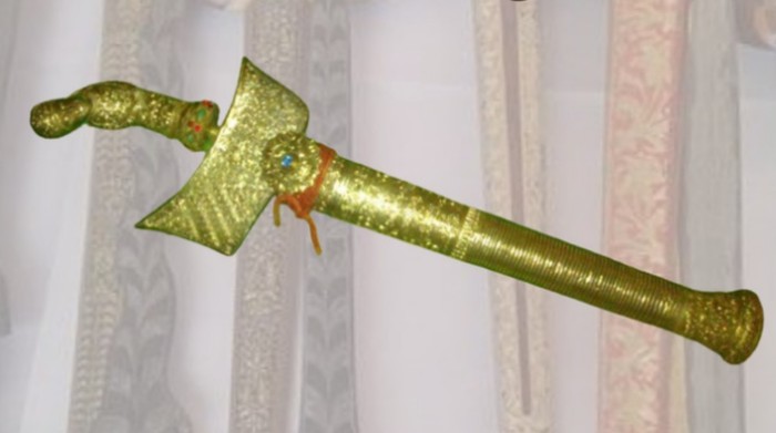 Keris Pusaka Emas Aru Palaka