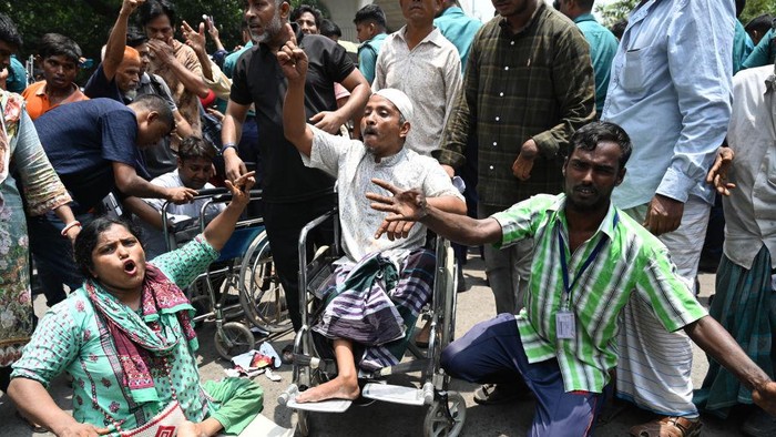 Mamunur Rashid/NurPhoto via Getty Images Aksi Protes Penyandang Disabilitas di Dhaka, Tuntut Tunjangan Naik