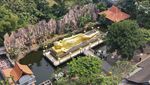 Mengunjungi Patung Buddha Tidur Terbesar di Mojokerto