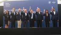 BMW Indonesia bersama dengan Eurokars Group lakukan seremonial peletakkan batu pertama untuk showroom terbarunya: BMW MINI Eurokars PIK 2.
