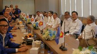 Sebelumnya diberitakan, Sekjen PAN Eddy Soeparno menyampaikan silaturahmi Partai Gerindra ke DPP PAN merupakan rangkaian komunikasi yang semakin intensif menjelang pemilu 2024.