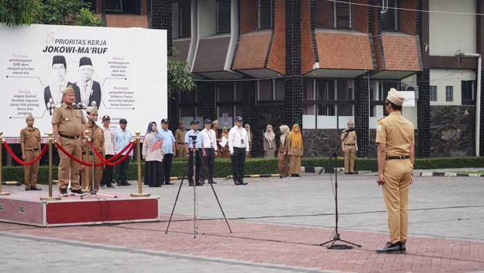 Pelantikan pejabat baru di lingungan Pemkab Garut.