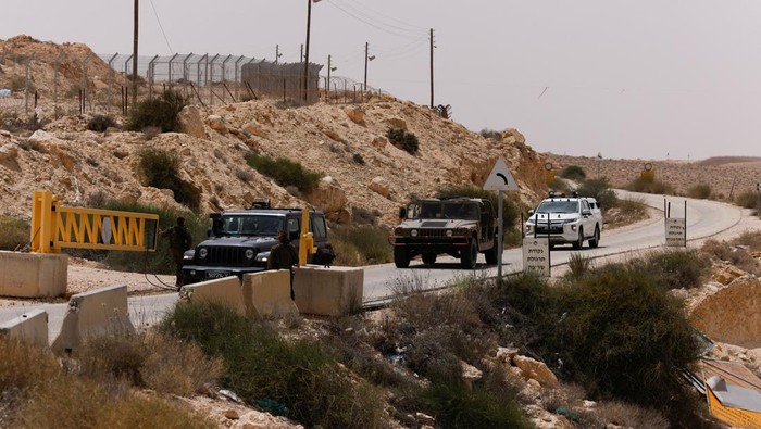 A soldier reacts near the site of a reported security incident near Israels southern border with Egypt, Israel June 3, 2023. REUTERS/Amir Cohen