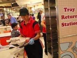 Pria ditegur karena tak mengembalikan sumpit restoran